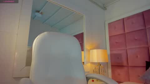 alanah_connors online show from 01/10/26, 02:30