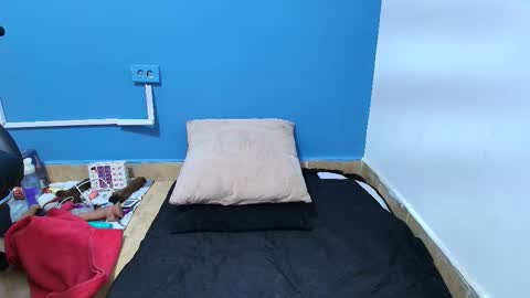 Snapshot of alanah_preston_ chatting on 10/17/25, 11:51 Alanah Prestoon online show from 10/17/25, 11:51