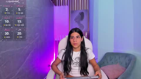 Snapshot of alanahstewart chatting on 03/22/26, 09:07 Alanah online show from 03/22/26, 09:07