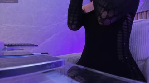 Snapshot of alanahstewart chatting on 04/08/26, 01:38 Alanah online show from 04/08/26, 01:38