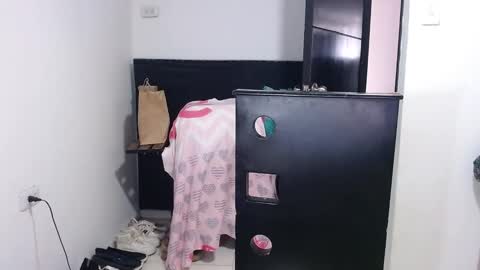 alanajonees online show from 12/29/24, 02:52