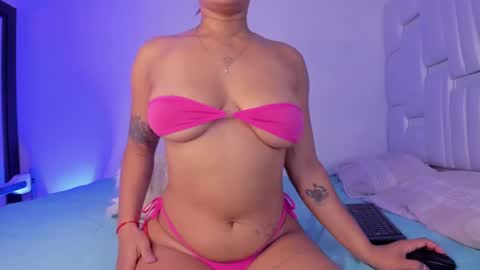 Snapshot of alanajoness chatting on 01/03/25, 08:32 Alanna online show from 01/03/25, 08:32