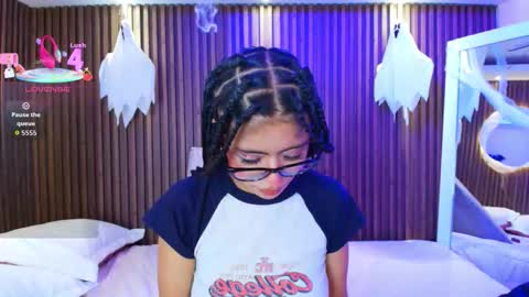 Snapshot of alanawalker9 chatting on 10/16/25, 03:29 Sasha online show from 10/16/25, 03:29