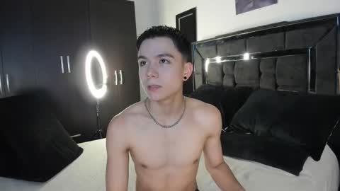 Snapshot of alanblack1 chatting on 11/19/25, 09:59 alanblack1 online show from 11/19/25, 09:59