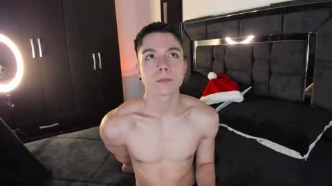 Snapshot of alanblack1 chatting on 11/26/25, 01:45 alanblack1 online show from 11/26/25, 01:45