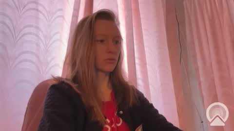 Elisa online show from 02/26/25, 09:32