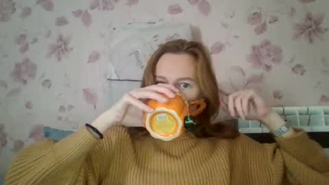 Elisa online show from 10/02/25, 08:32