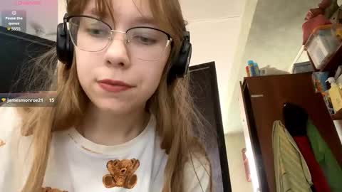 Stella online show from 09/20/25, 10:38