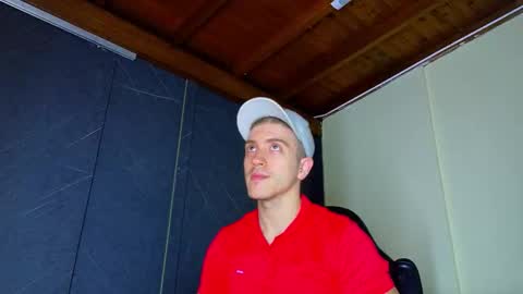 Snapshot of alanferrer chatting on 03/02/26, 10:11 Alan Ferrer online show from 03/02/26, 10:11