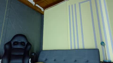 Snapshot of alanferrer chatting on 04/25/26, 10:29 Alan Ferrer online show from 04/25/26, 10:29