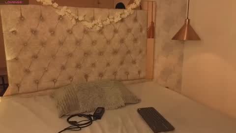 Snapshot of alanha_ chatting on 04/22/26, 05:32 alanha online show from 04/22/26, 05:32