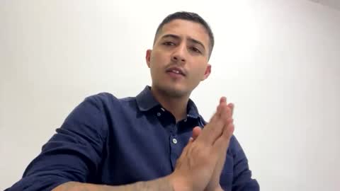 Snapshot of alanj998 chatting on 11/01/25, 01:29 alanj998 online show from 11/01/25, 01:29