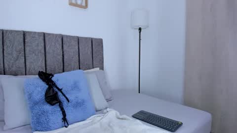 Alanna  online show from 11/19/25, 12:05