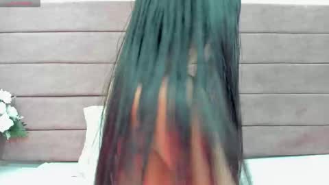 Alanna Jonnes online show from 11/30/25, 01:37