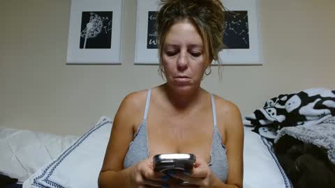 Snapshot of alannarack chatting on 11/13/25, 01:10 Alanna Rack online show from 11/13/25, 01:10