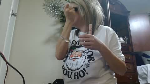 Snapshot of alannarack chatting on 11/23/25, 03:34 Alanna Rack online show from 11/23/25, 03:34