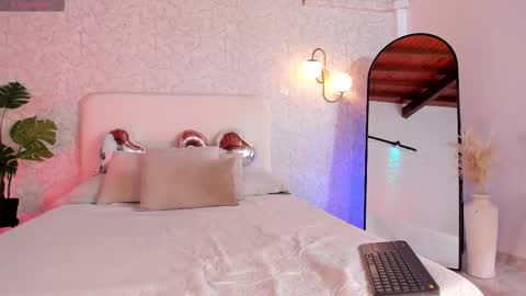 alannarouge online show from 02/14/26, 11:51