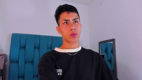 alannaughty_ online show from 12/01/24, 08:53