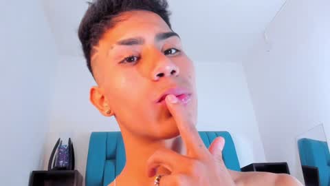 alannaughty_ online show from 01/16/25, 10:23