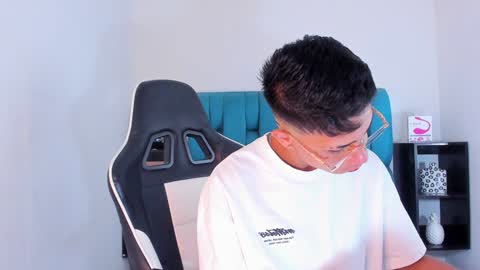 alannaughty_ online show from 01/26/25, 07:32