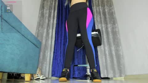 Snapshot of alannis_blue1 chatting on 04/07/26, 04:02 ALANNIS online show from 04/07/26, 04:02
