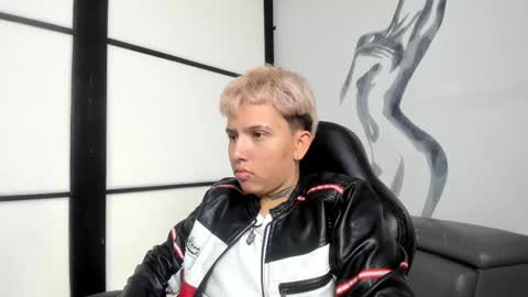 alanred_ online show from 09/22/25, 04:14