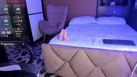 alanred_ online show from 10/21/25, 10:10