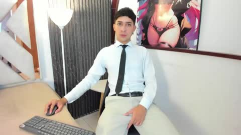 Snapshot of alantaylorr_ chatting on 04/24/26, 02:08 alantaylorr_ online show from 04/24/26, 02:08