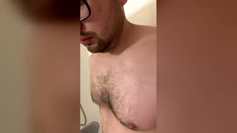 Snapshot of alaparra44 chatting on 02/06/26, 02:16 alaparra44 online show from 02/06/26, 02:16