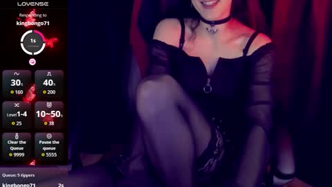 Snapshot of alariafatal chatting on 10/21/25, 03:35 Alaria online show from 10/21/25, 03:35