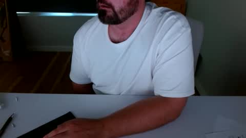 Snapshot of alaska4411 chatting on 06/09/26, 11:27 John online show from 06/09/26, 11:27