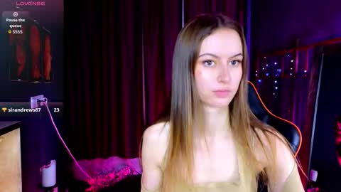 alaska_chan_ online show from 11/13/25, 10:52