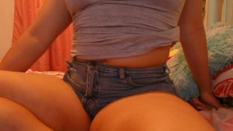 Snapshot of alaska_drew chatting on 04/13/26, 02:28 Alaska online show from 04/13/26, 02:28