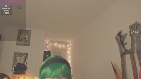 Snapshot of alaskagrace chatting on 12/24/24, 05:05 Alaska Grace online show from 12/24/24, 05:05