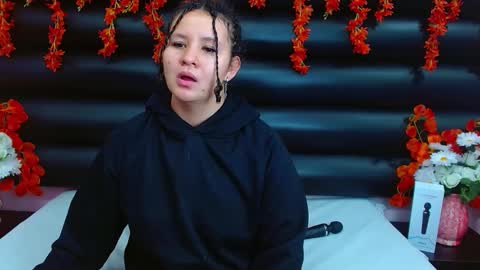 Snapshot of alasmith_ chatting on 01/29/25, 01:48 AlaSmith  online show from 01/29/25, 01:48