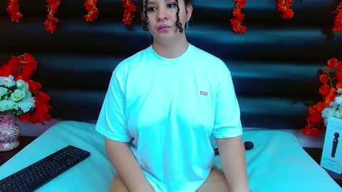 Snapshot of alasmith_ chatting on 02/08/25, 04:57 AlaSmith  online show from 02/08/25, 04:57