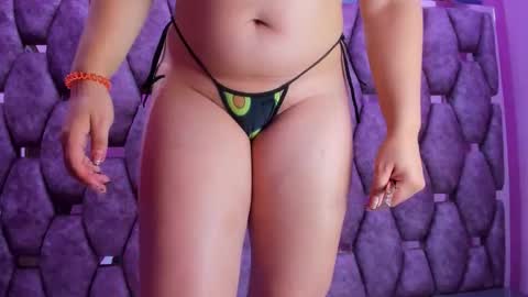 Snapshot of alasmith_ chatting on 10/18/25, 02:58 AlaSmith  online show from 10/18/25, 02:58