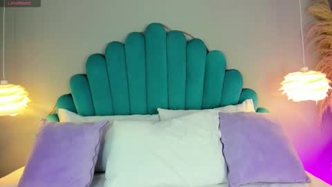 Snapshot of alassiahocthner chatting on 11/07/25, 11:32 Alassia Hocthner online show from 11/07/25, 11:32