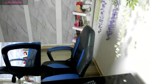Snapshot of alayasmile chatting on 05/03/26, 12:44 Alaya online show from 05/03/26, 12:44
