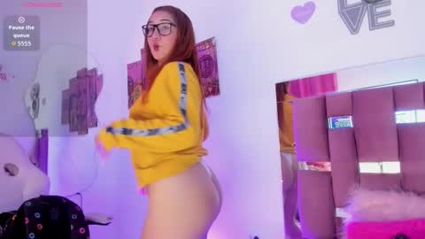 Snapshot of alba_grey chatting on 11/24/25, 11:59 alba online show from 11/24/25, 11:59