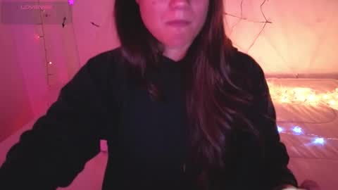 alba_toro535670 online show from 10/30/25, 12:17