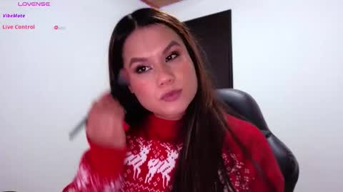 alba_toro535670 online show from 12/22/25, 12:57