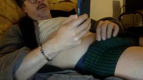 Snapshot of albandant chatting on 02/24/25, 08:06 albandant online show from 02/24/25, 08:06