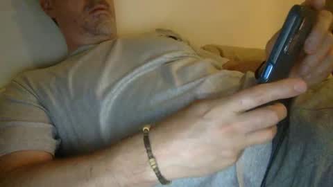 Snapshot of albandant chatting on 04/28/26, 07:35 albandant online show from 04/28/26, 07:35