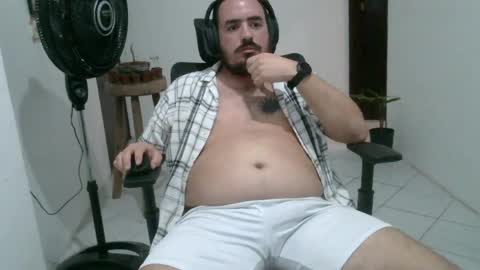 Snapshot of albearbr chatting on 04/21/26, 02:51 Jabun online show from 04/21/26, 02:51