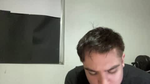 Snapshot of alber753713 chatting on 06/14/26, 01:58 alber753713 online show from 06/14/26, 01:58