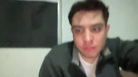 Snapshot of alber753713 chatting on 06/19/26, 06:18 alber753713 online show from 06/19/26, 06:18