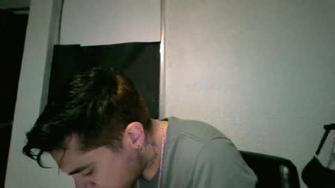 Snapshot of alber753713 chatting on 06/24/26, 06:34 alber753713 online show from 06/24/26, 06:34