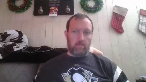 Snapshot of alberik2316 chatting on 12/24/24, 01:49 Alberik online show from 12/24/24, 01:49