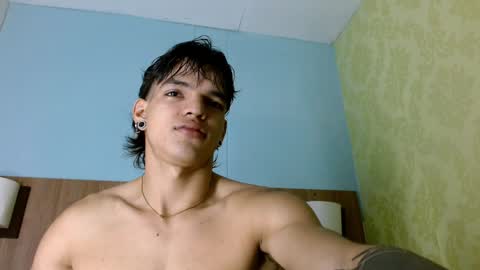 Snapshot of albertbernal69 chatting on 01/06/25, 05:08 Albert online show from 01/06/25, 05:08